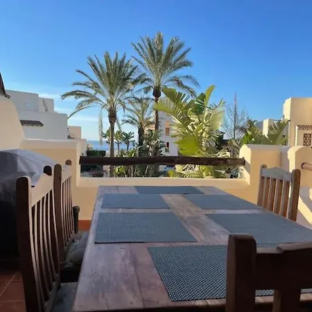 Sea View, Pool, 700 M To Apartamento *