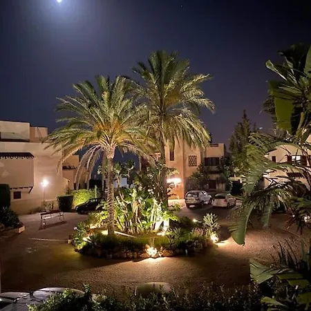 Vista Bahia Sea View, Pool, 700 M To