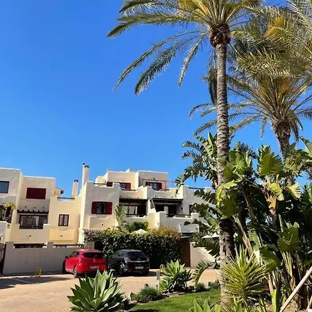 Sea View, Pool, 700 M To Apartamento *