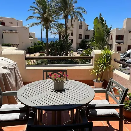 Appartement Vista Bahia Sea View, Pool, 700 M To